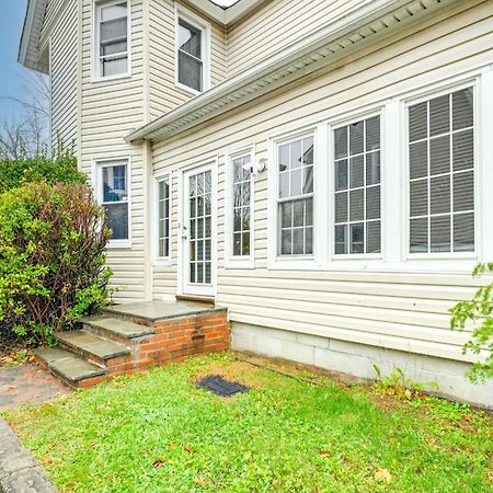 Charming Long Island Home With Fenced Yard! Фріпорт Екстер'єр фото